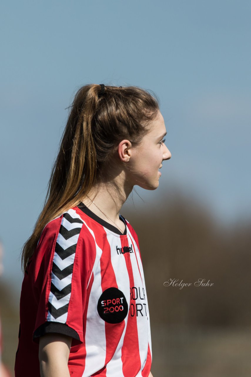 Bild 195 - B-Juniorinnen FSC Kaltenkirchen - TuS Tensfeld : Ergebnis: 7:0